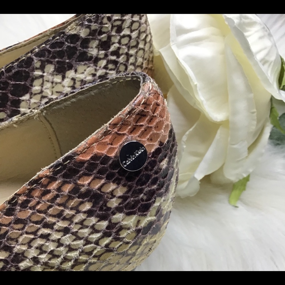 Calvin Klein Peep Toe Snake Skin Wedge Pumps - Picture 3 of 4